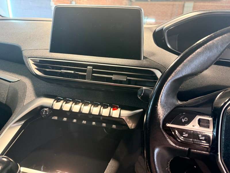2018 PEUGEOT 3008 2018 PEUGEOT 3008
