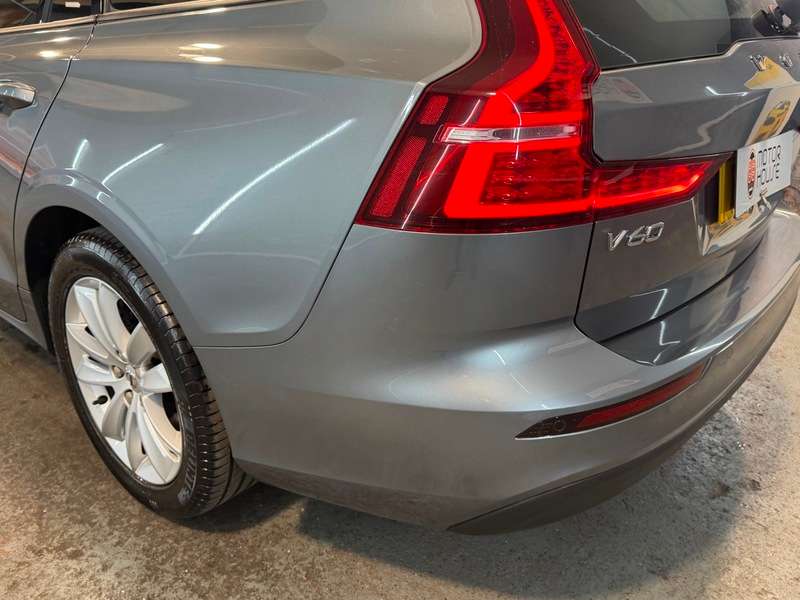 2019 VOLVO V60 2019 VOLVO V60