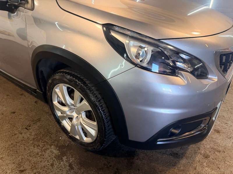 2017 PEUGEOT 2008 2017 PEUGEOT 2008