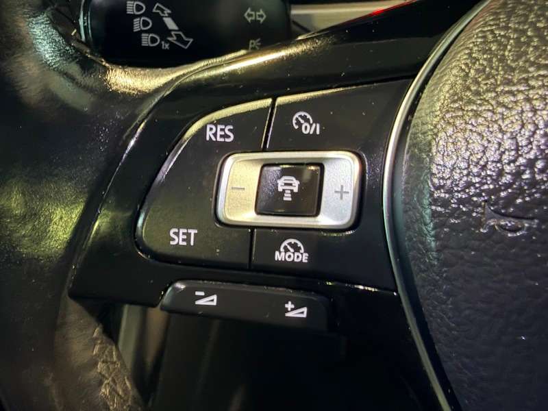 2018 VOLKSWAGEN TOURAN 2018 VOLKSWAGEN TOURAN