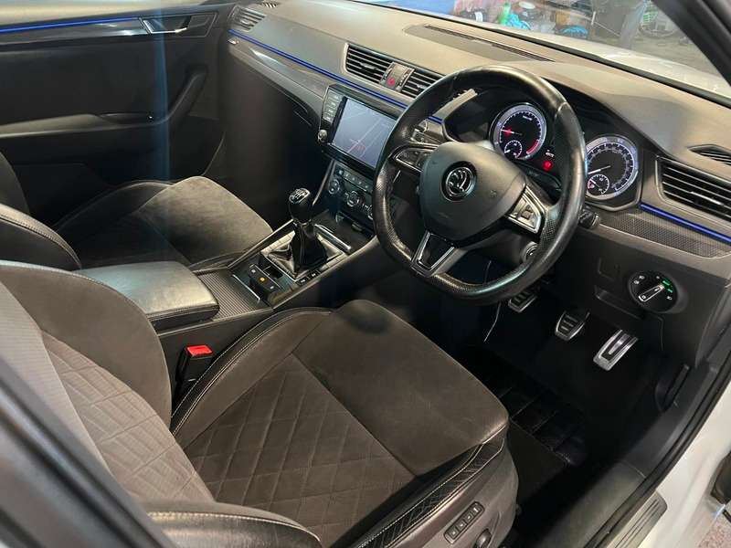 2016 SKODA SUPERB 2016 SKODA SUPERB