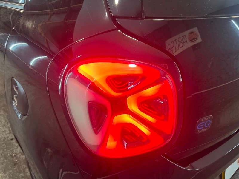 2021 SMART FORFOUR 2021 SMART FORFOUR