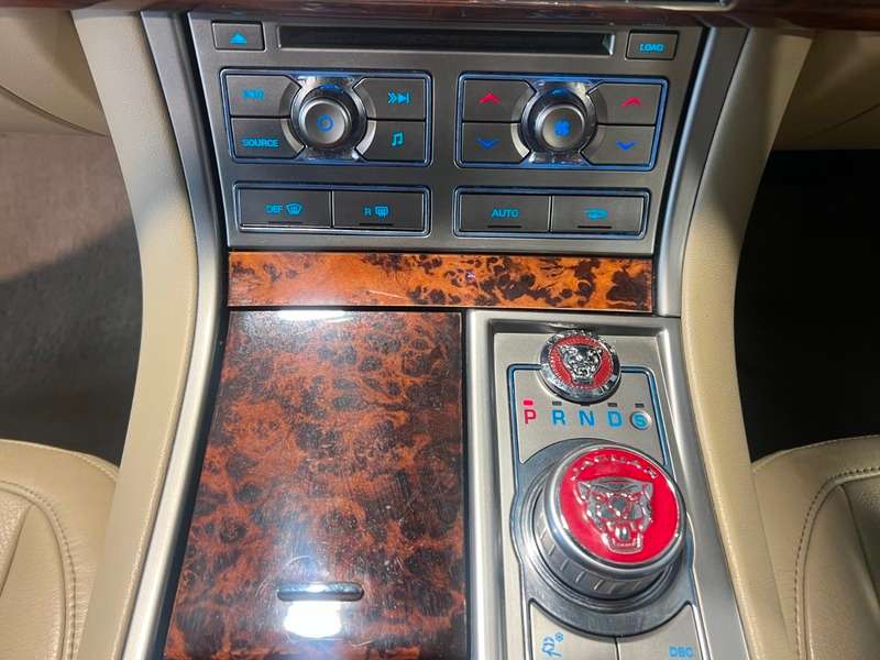 2009 JAGUAR XF 2009 JAGUAR XF