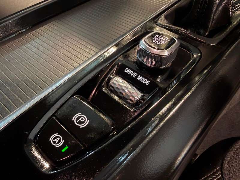2019 VOLVO V60 2019 VOLVO V60