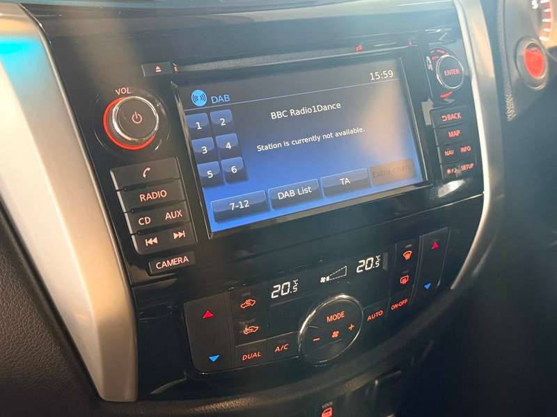 2016 NISSAN NAVARA 2016 NISSAN NAVARA