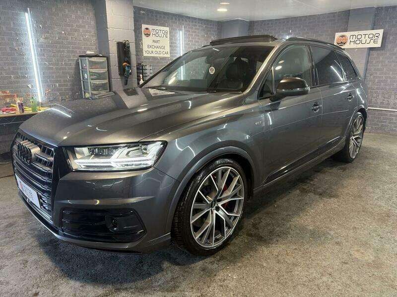 A 2017 AUDI SQ7 4.0 TDI V8 Tiptronic quattro Euro 6 (s/s) A 2017 AUDI SQ7 4.0 TDI V8 Tiptronic quattro Euro 6 (s/s)