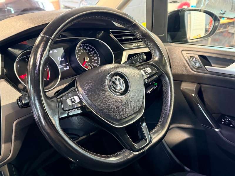 2018 VOLKSWAGEN TOURAN 2018 VOLKSWAGEN TOURAN
