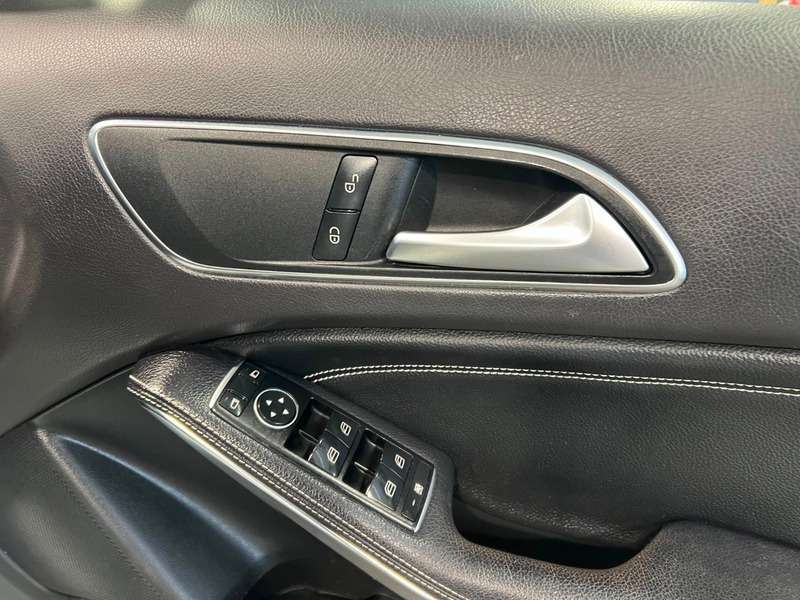 2017 MERCEDES-BENZ A CLASS 2017 MERCEDES-BENZ A CLASS