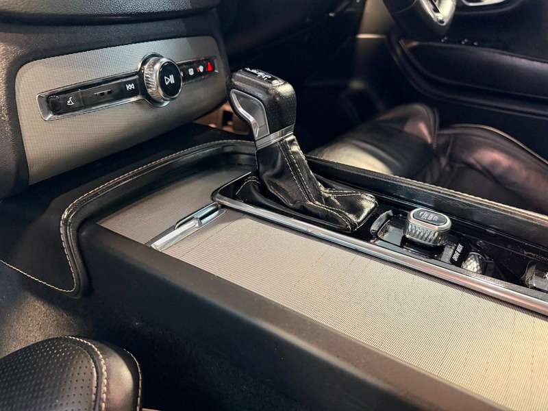 2018 VOLVO XC90 2018 VOLVO XC90