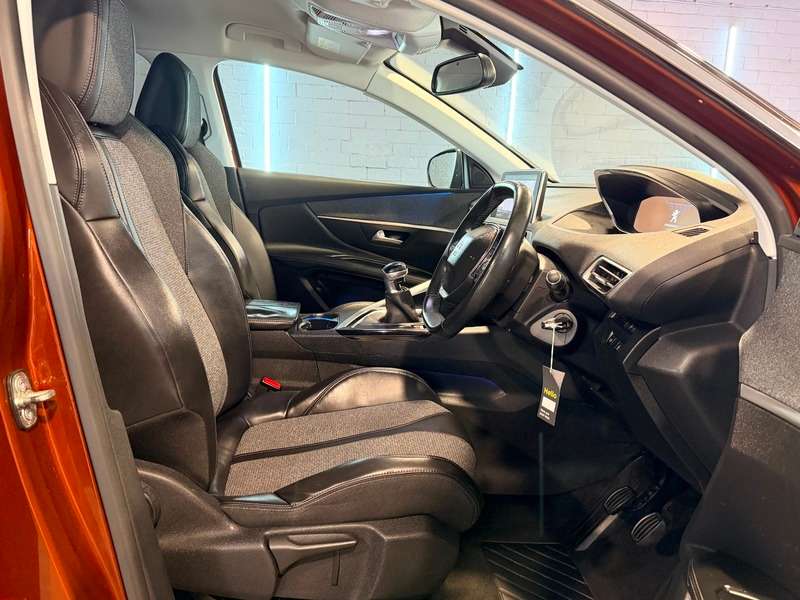 2018 PEUGEOT 3008 2018 PEUGEOT 3008