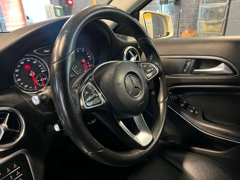 2017 MERCEDES-BENZ A CLASS 2017 MERCEDES-BENZ A CLASS