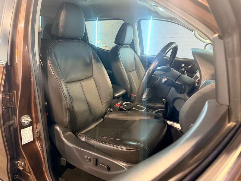2016 NISSAN NAVARA 2016 NISSAN NAVARA