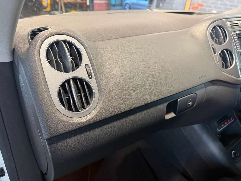 2016 VOLKSWAGEN TIGUAN 2016 VOLKSWAGEN TIGUAN