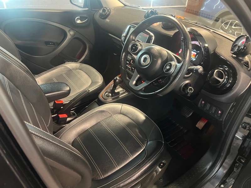 2021 SMART FORFOUR 2021 SMART FORFOUR