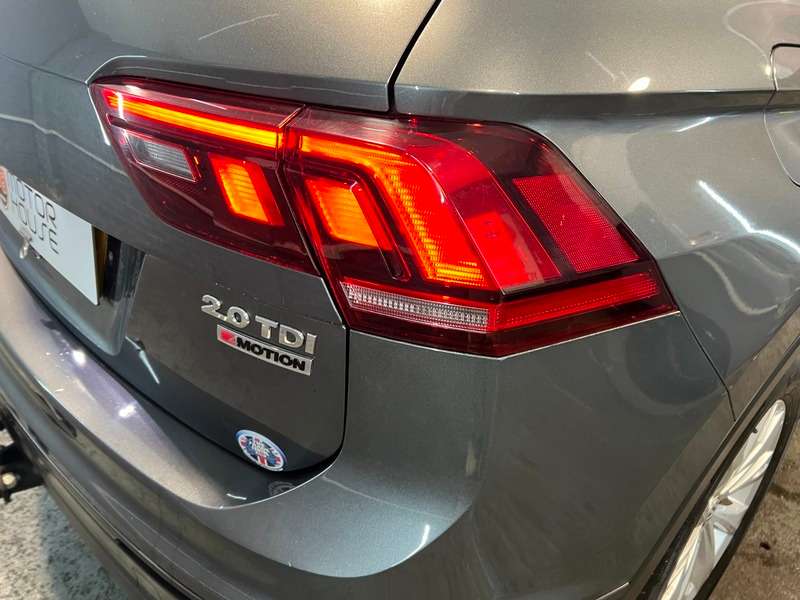 2017 VOLKSWAGEN TIGUAN 2017 VOLKSWAGEN TIGUAN