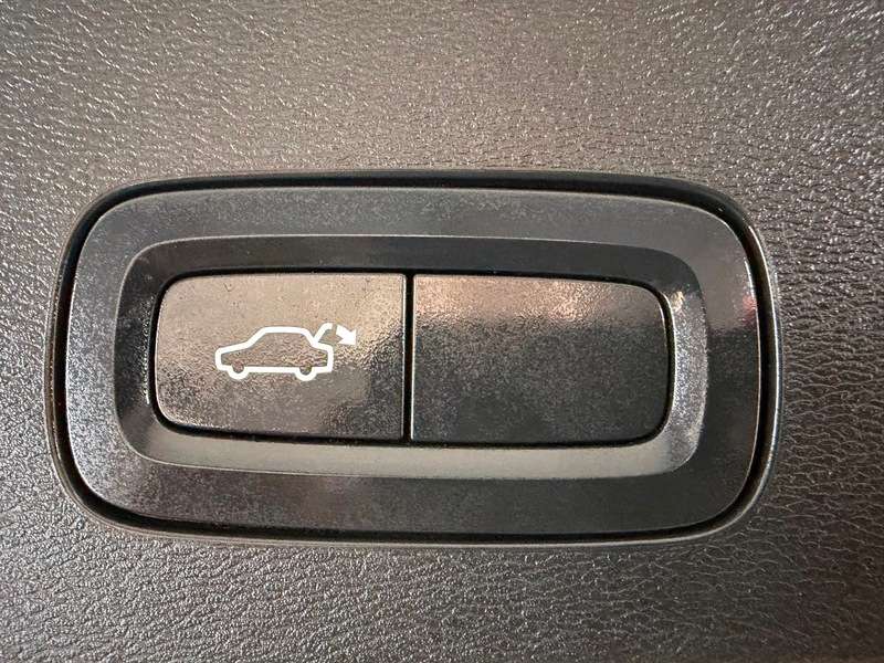 2019 VOLVO V60 2019 VOLVO V60