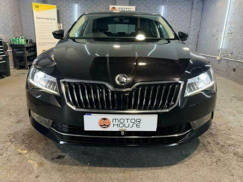 A 2019 SKODA SUPERB 2.0 TDI SE L Executive DSG Euro 6 (s/s) A 2019 SKODA SUPERB 2.0 TDI SE L Executive DSG Euro 6 (s/s)
