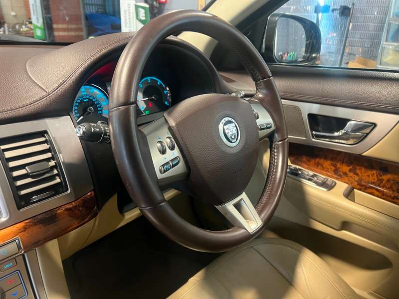 2009 JAGUAR XF 2009 JAGUAR XF