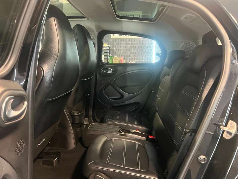 2021 SMART FORFOUR 2021 SMART FORFOUR