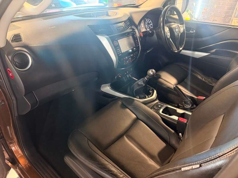 2016 NISSAN NAVARA 2016 NISSAN NAVARA