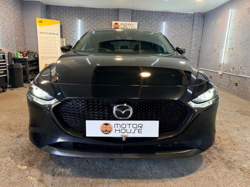 A 2022 MAZDA 3 2.0 e-SKYACTIV-G MHEV Sport Lux Euro 6 (s/s) A 2022 MAZDA 3 2.0 e-SKYACTIV-G MHEV Sport Lux Euro 6 (s/s)