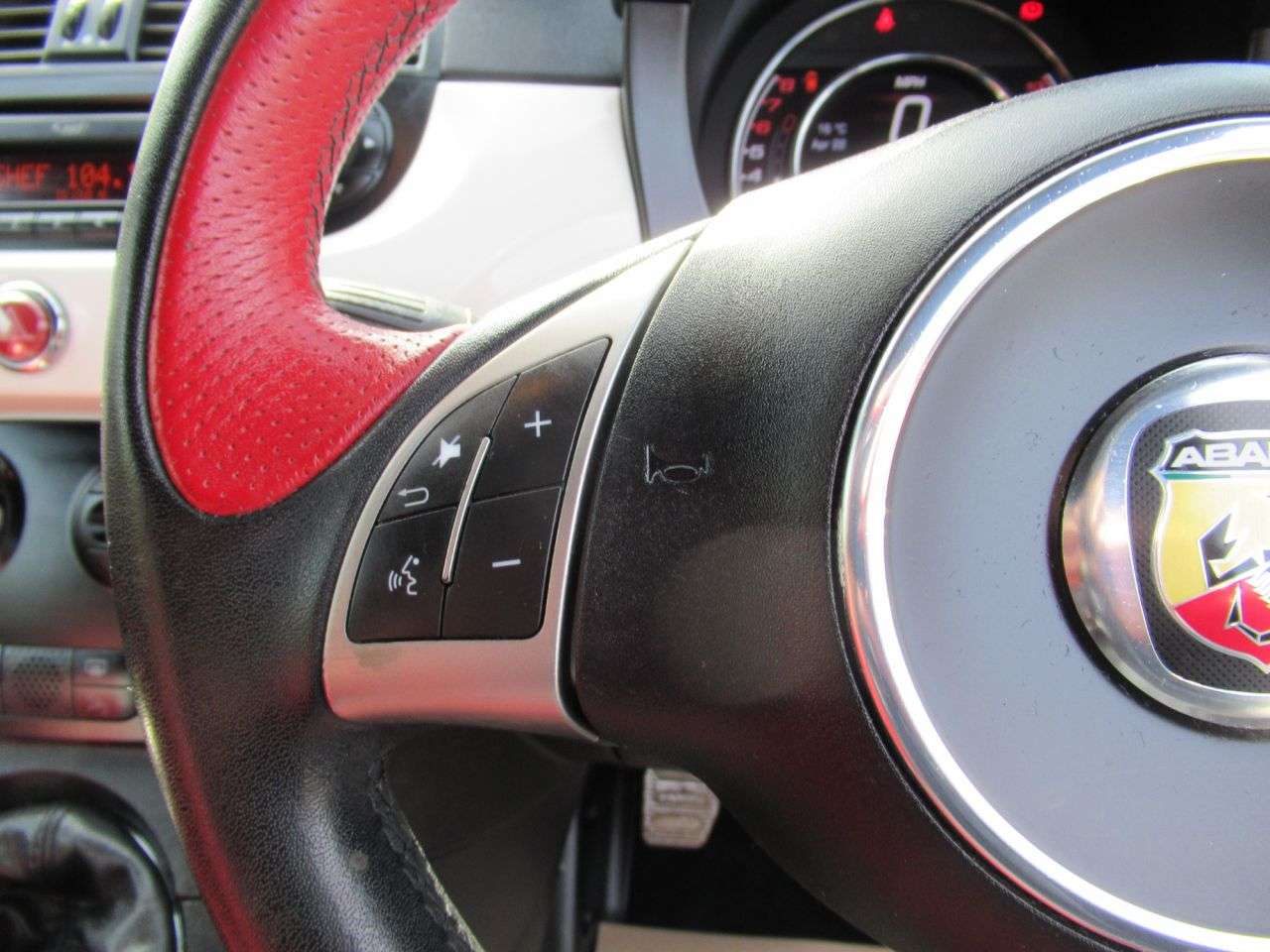 2015 ABARTH 595 2015 ABARTH 595