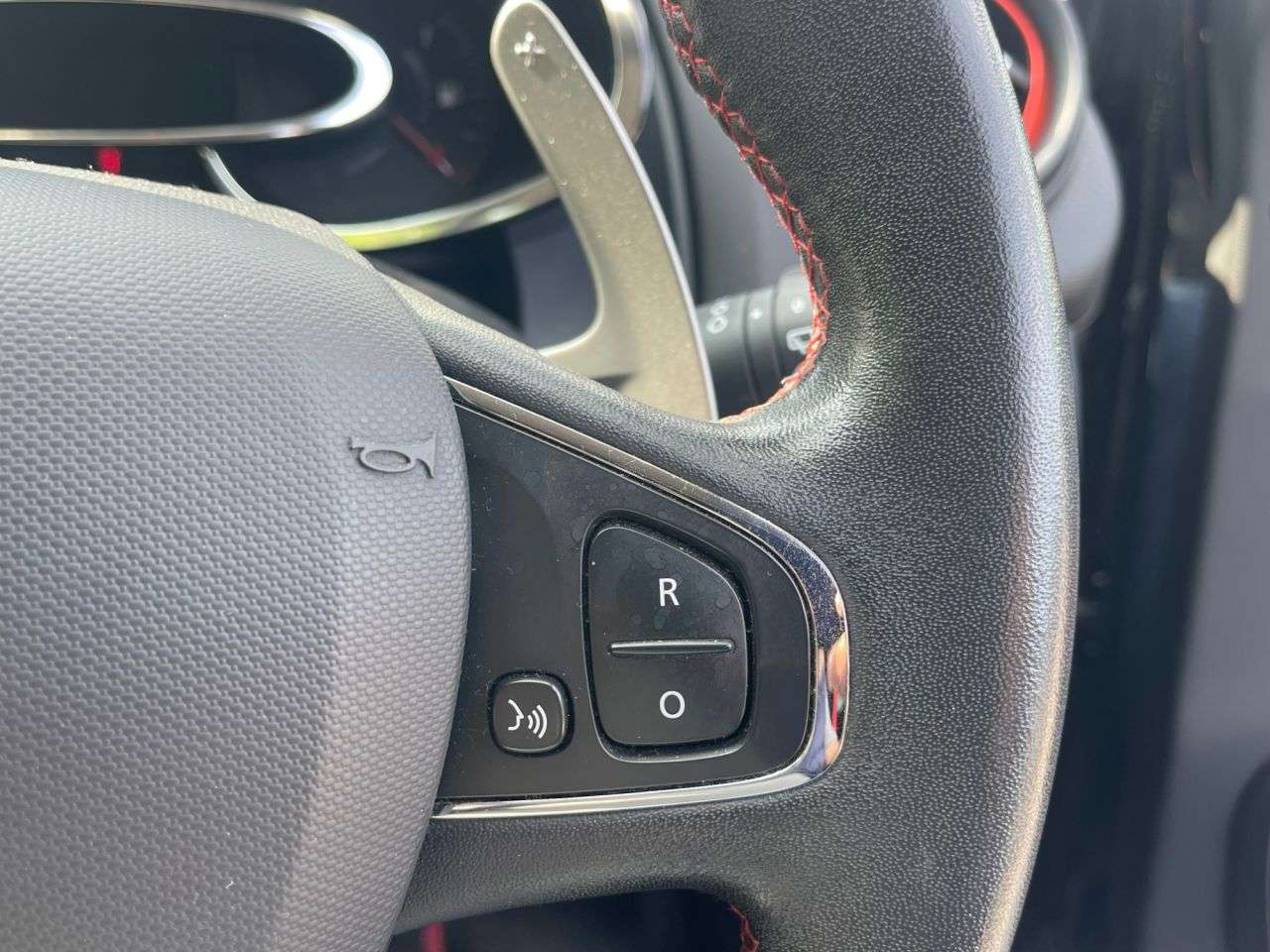 2013 RENAULT CLIO 2013 RENAULT CLIO