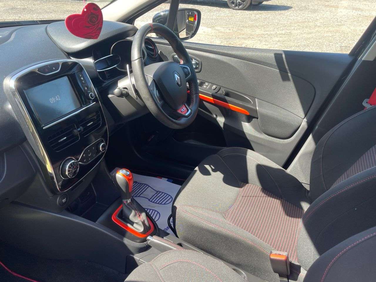 2013 RENAULT CLIO 2013 RENAULT CLIO