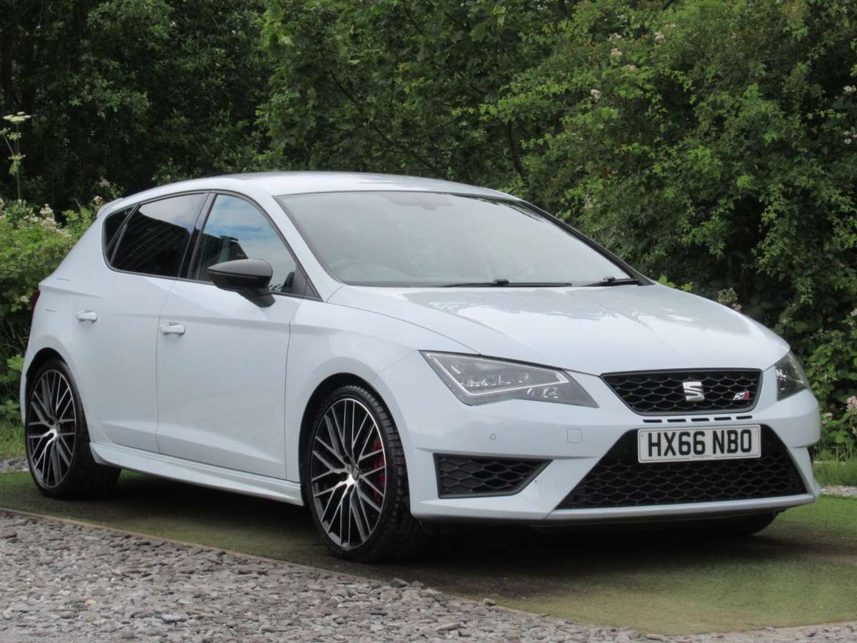Check out this Seat Leon 2016 Petrol Manual