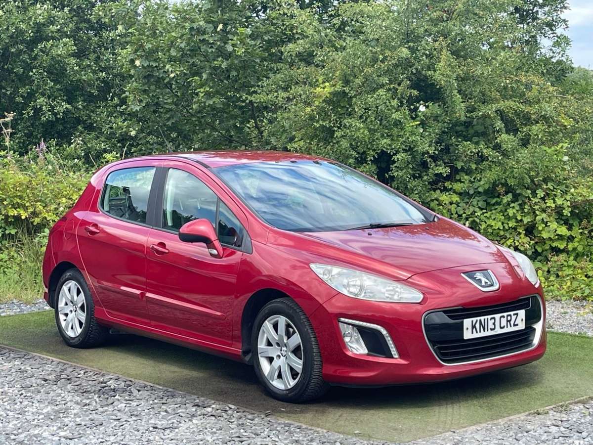 Check out this Peugeot 308 2013 Diesel Manual