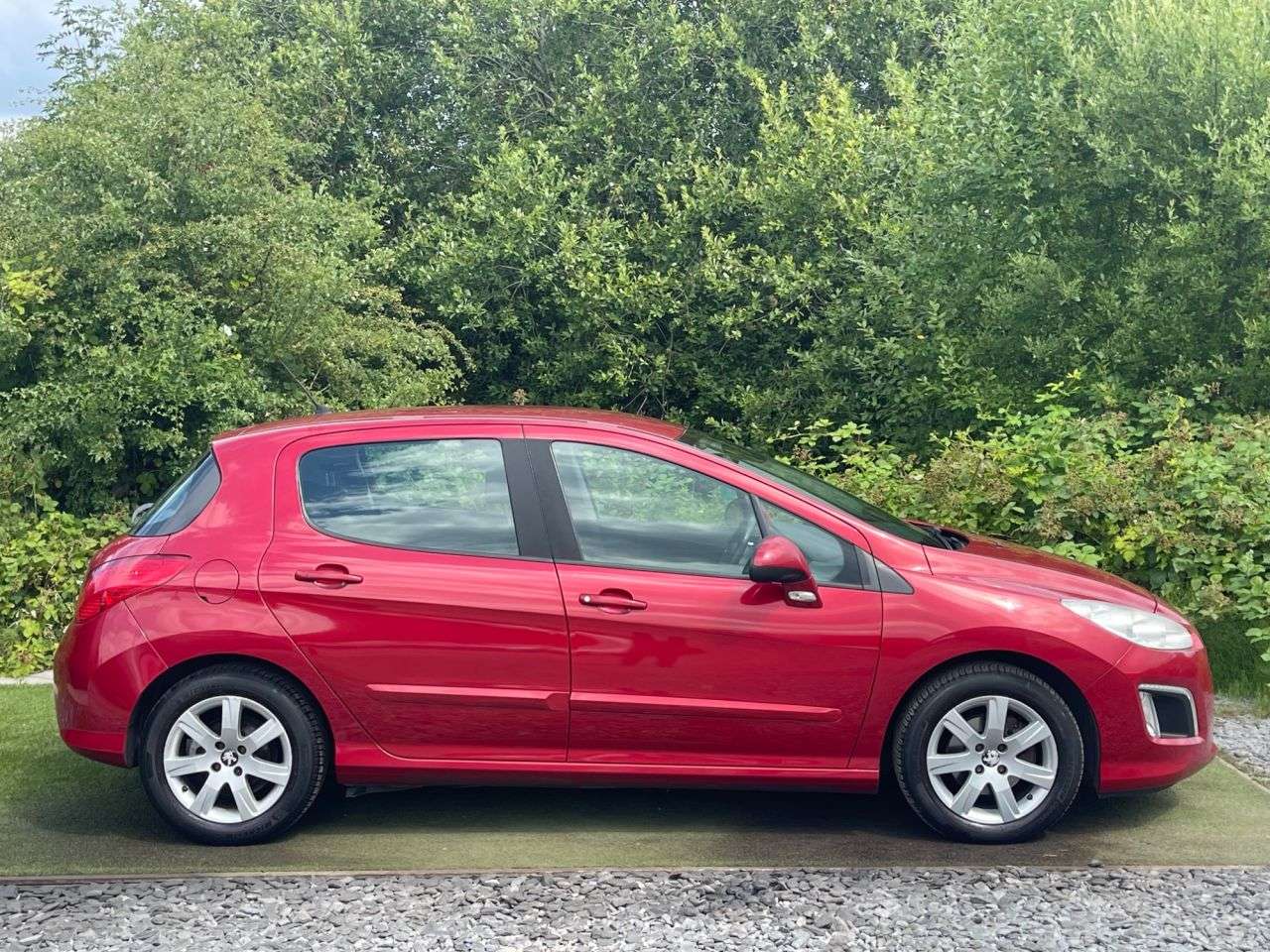 2013 PEUGEOT 308 2013 PEUGEOT 308