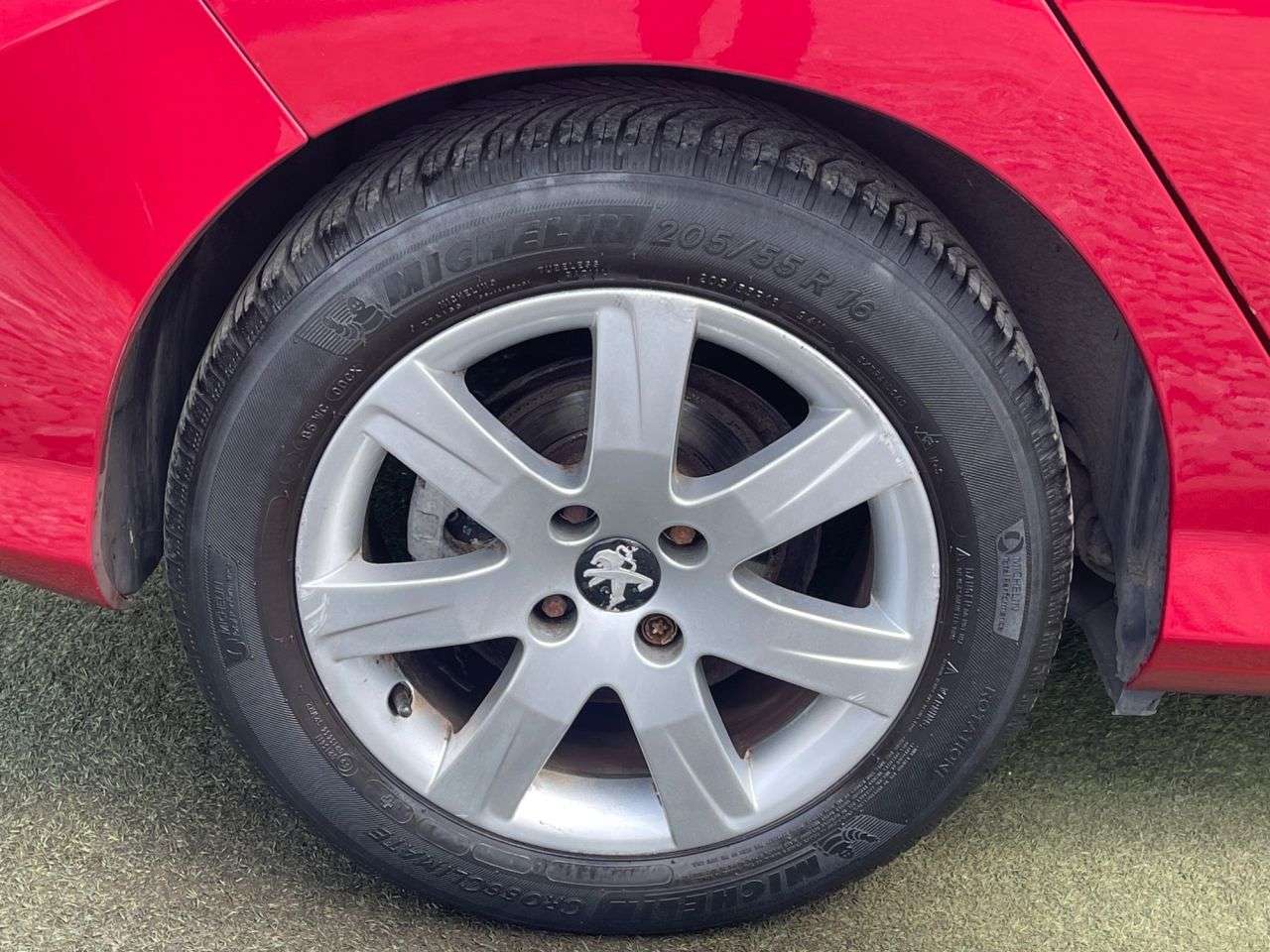 2013 PEUGEOT 308 2013 PEUGEOT 308