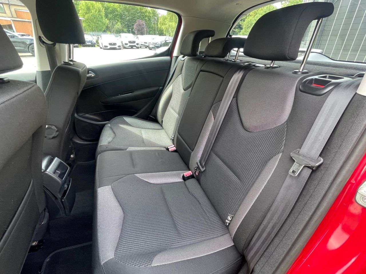 2013 PEUGEOT 308 2013 PEUGEOT 308