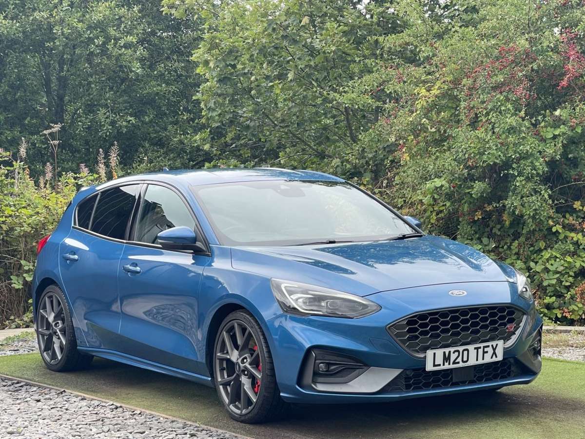 Check out this Ford Focus 2020 Petrol Manual