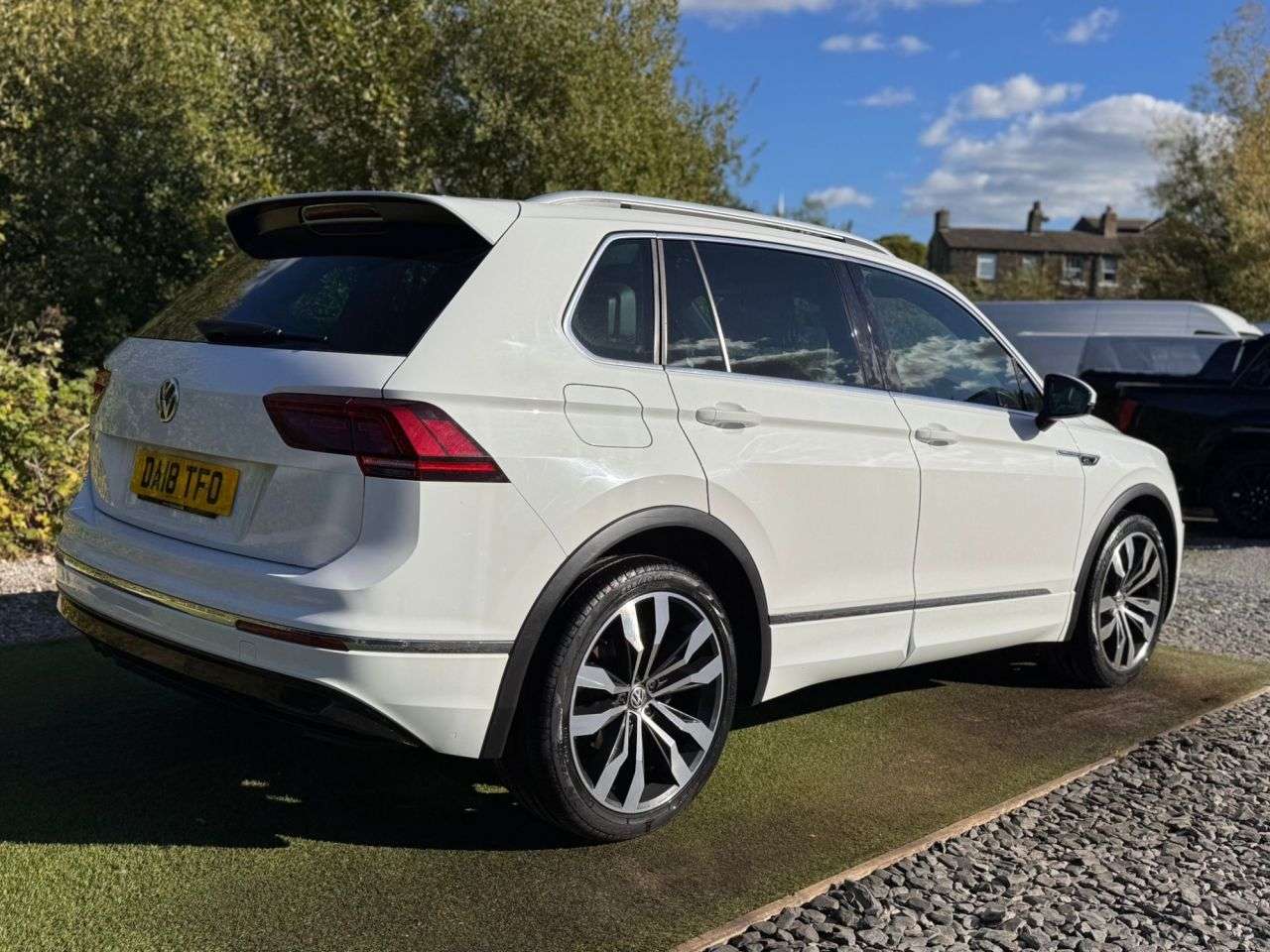 2018 VOLKSWAGEN TIGUAN 2018 VOLKSWAGEN TIGUAN