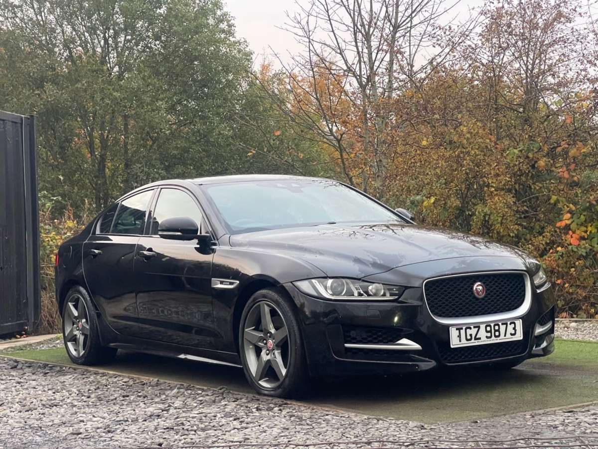 Check out this Jaguar Xe 2015 Diesel Automatic