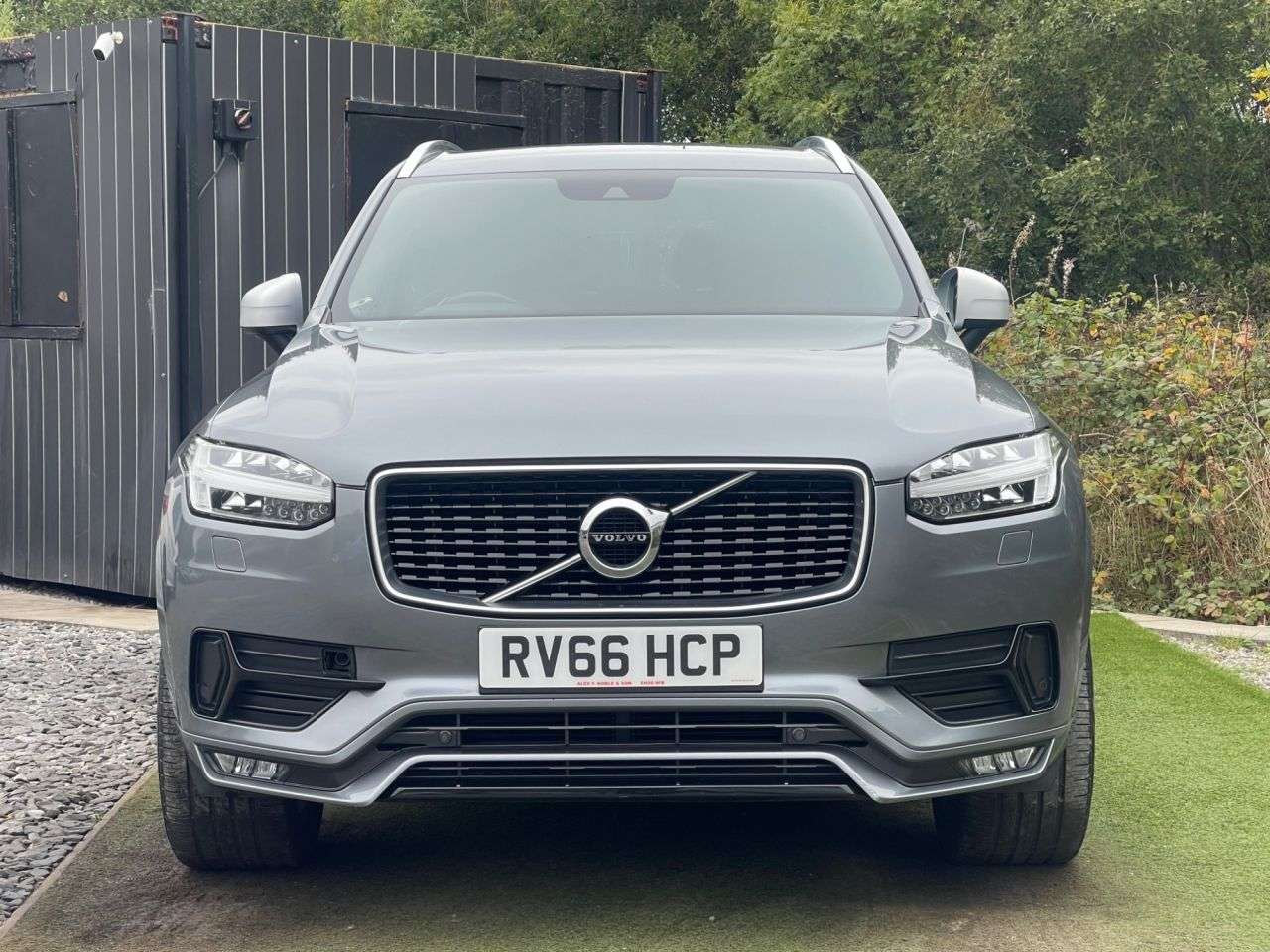 A 2016 VOLVO XC90 2.0 D5 PowerPulse R-Design SUV 5dr Diesel Auto 4WD Euro 6 (s/s) (235 ps) AM A 2016 VOLVO XC90 2.0 D5 PowerPulse R-Design SUV 5dr Diesel Auto 4WD Euro 6 (s/s) (235 ps) AM