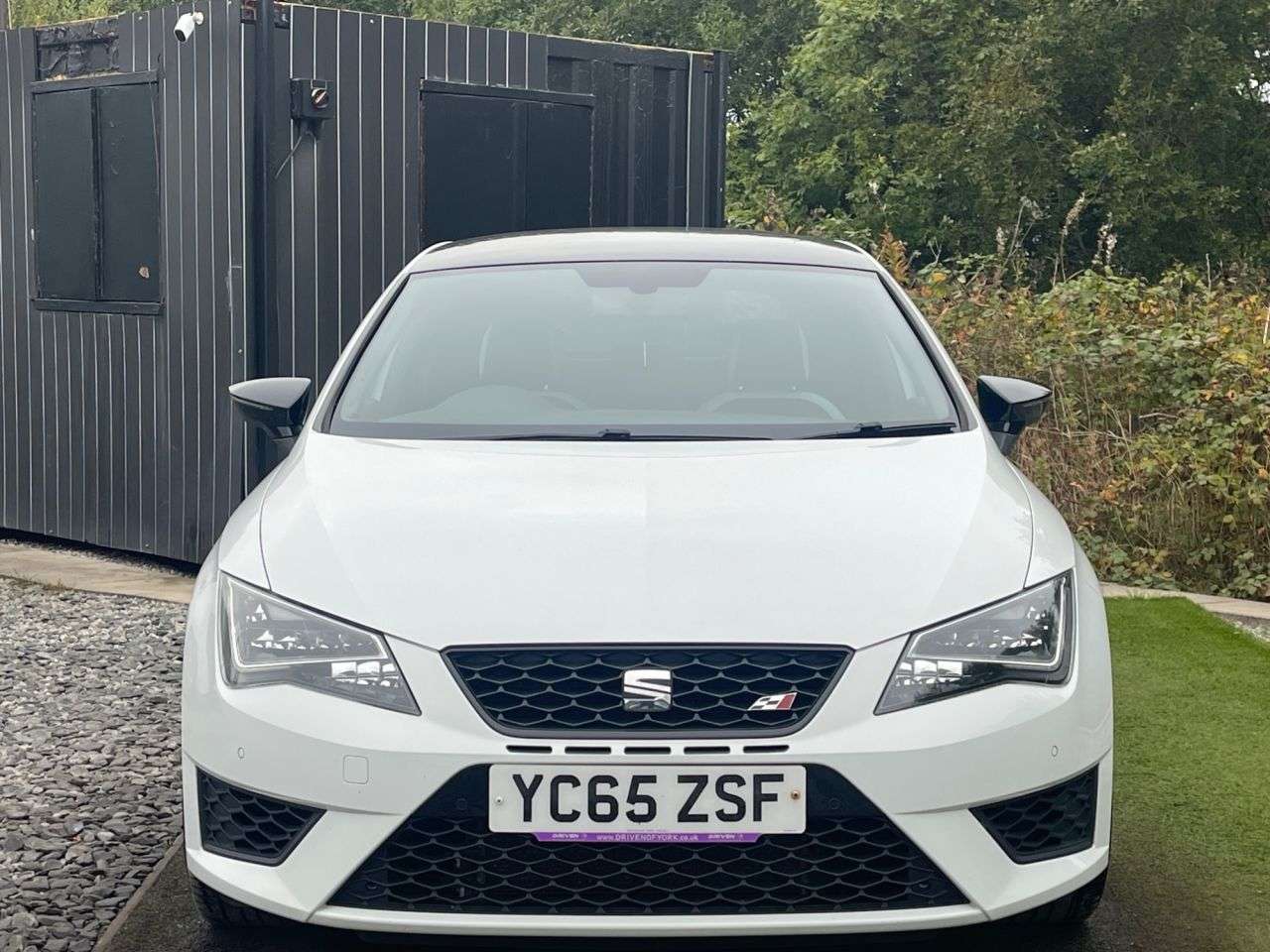 A 2015 SEAT LEON 2.0 TSI Cupra 280 Hatchback 5dr Petrol Manual Euro 6 (s/s) (280 ps) 6 MONTH A 2015 SEAT LEON 2.0 TSI Cupra 280 Hatchback 5dr Petrol Manual Euro 6 (s/s) (280 ps) 6 MONTH