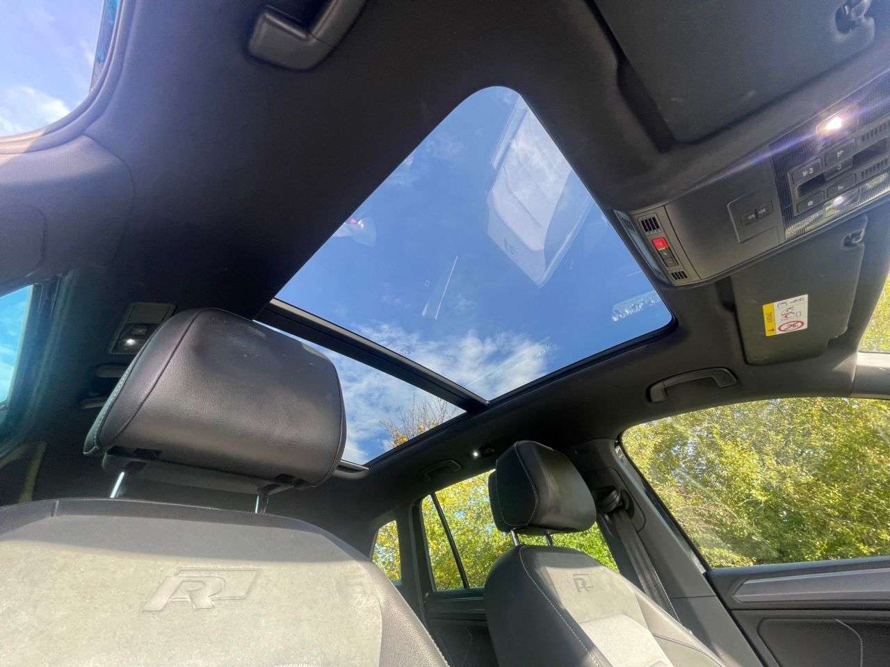 2018 VOLKSWAGEN TIGUAN 2018 VOLKSWAGEN TIGUAN