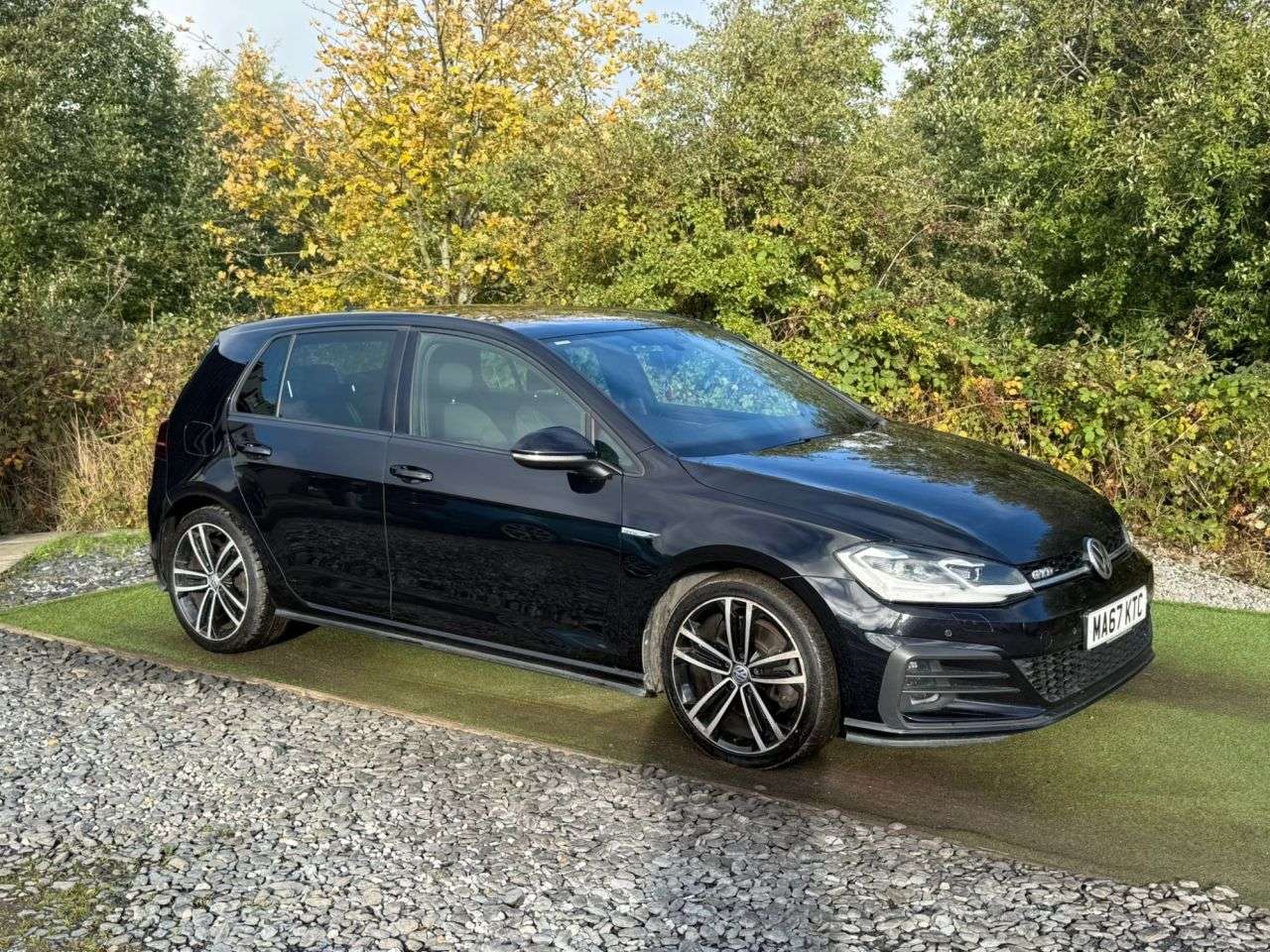 A 2017 VOLKSWAGEN GOLF GTD TDI DSG A 2017 VOLKSWAGEN GOLF GTD TDI DSG