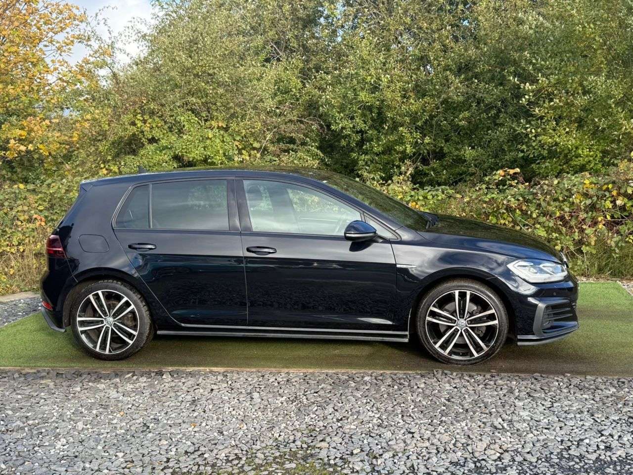 A 2017 VOLKSWAGEN GOLF GTD TDI DSG A 2017 VOLKSWAGEN GOLF GTD TDI DSG