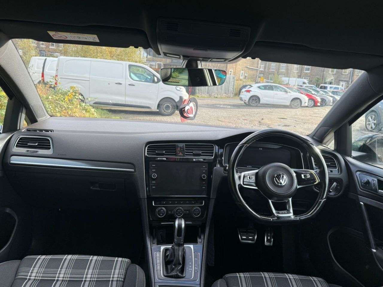 2017 VOLKSWAGEN GOLF 2017 VOLKSWAGEN GOLF