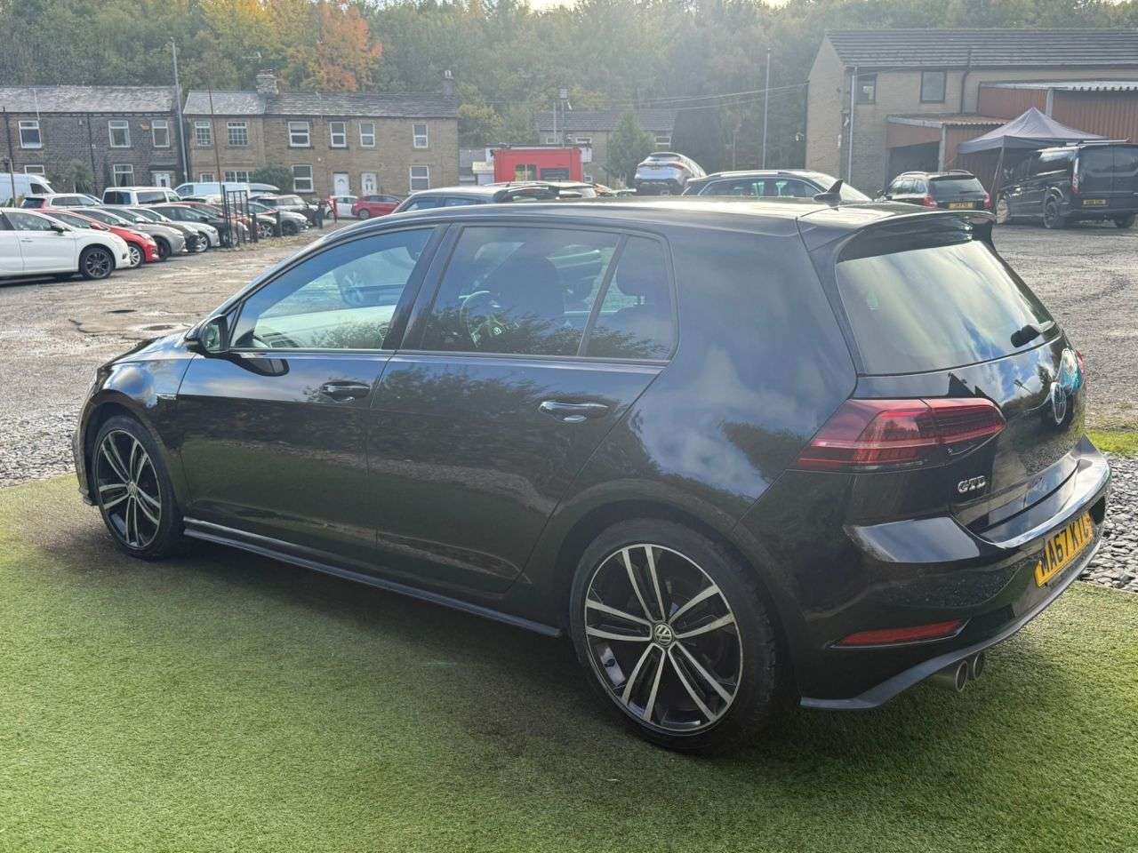 2017 VOLKSWAGEN GOLF 2017 VOLKSWAGEN GOLF