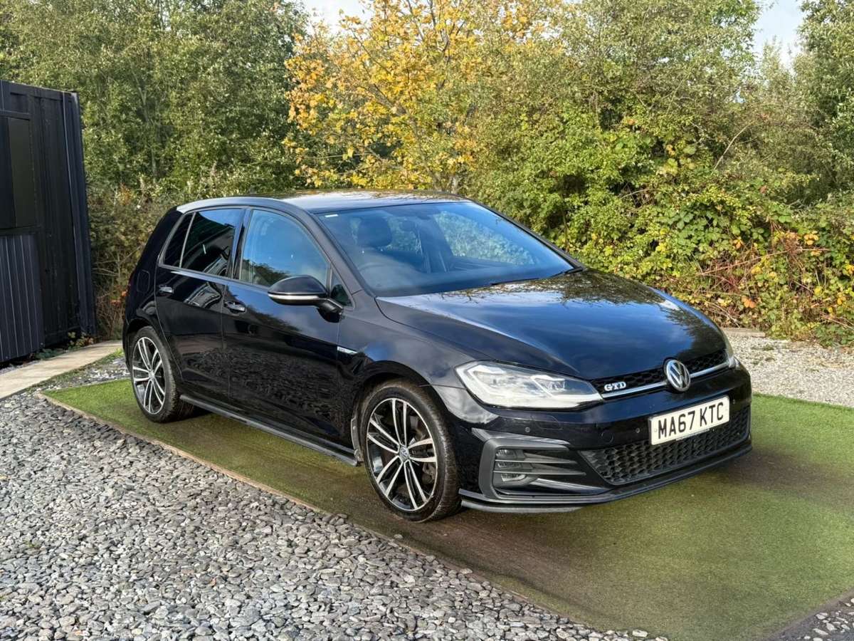 Check out this Volkswagen Golf 2017 Diesel Automatic