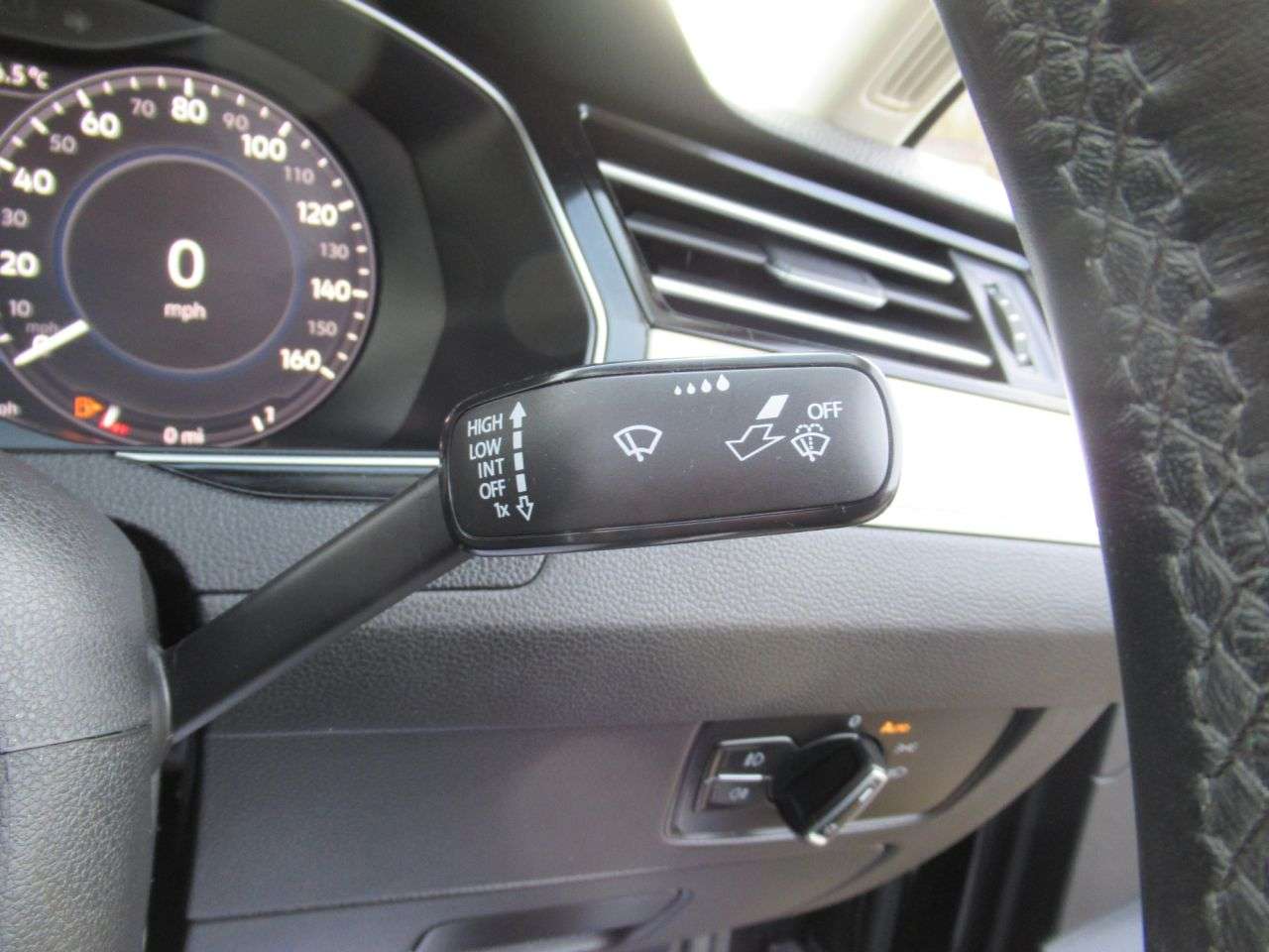 2019 VOLKSWAGEN PASSAT 2019 VOLKSWAGEN PASSAT