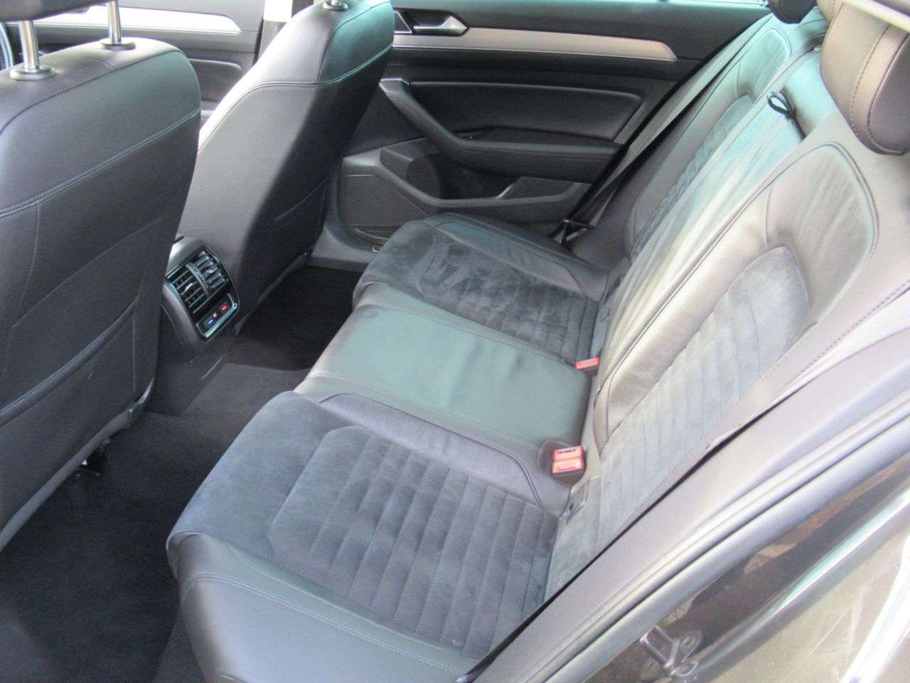 2019 VOLKSWAGEN PASSAT 2019 VOLKSWAGEN PASSAT