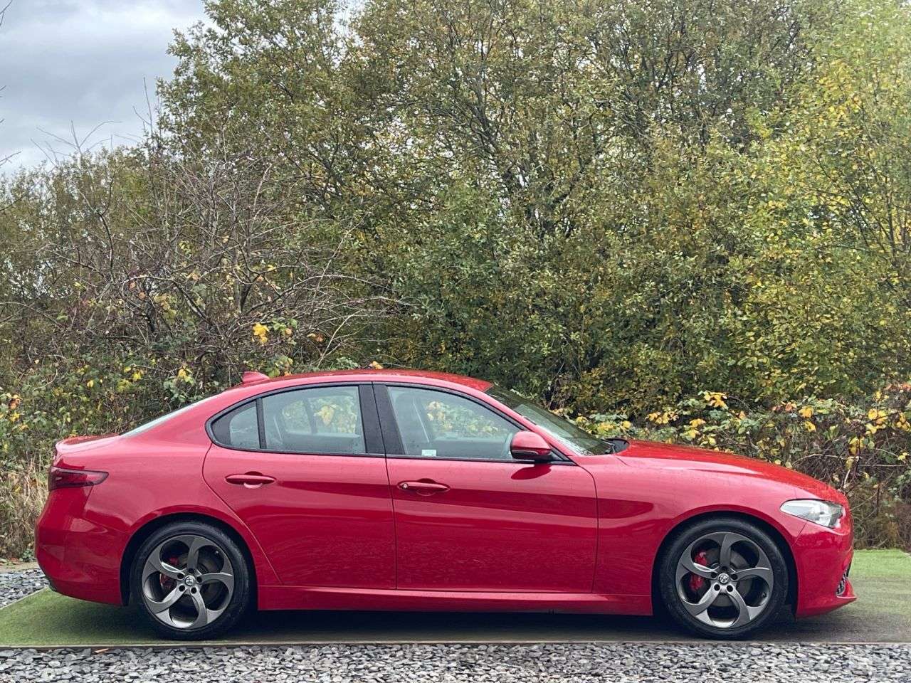 A 2018 ALFA ROMEO GIULIA 2.2 TD Speciale Saloon 4dr Diesel Auto Euro 6 (s/s) (180 ps) 6 MONTHS WARRA A 2018 ALFA ROMEO GIULIA 2.2 TD Speciale Saloon 4dr Diesel Auto Euro 6 (s/s) (180 ps) 6 MONTHS WARRA