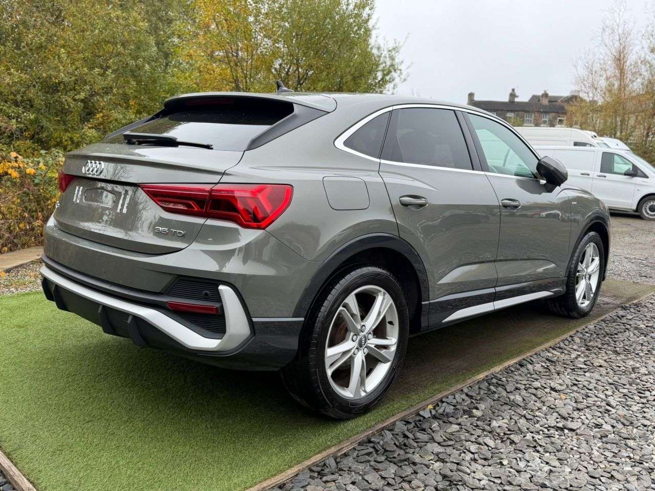 2020 AUDI Q3 2020 AUDI Q3