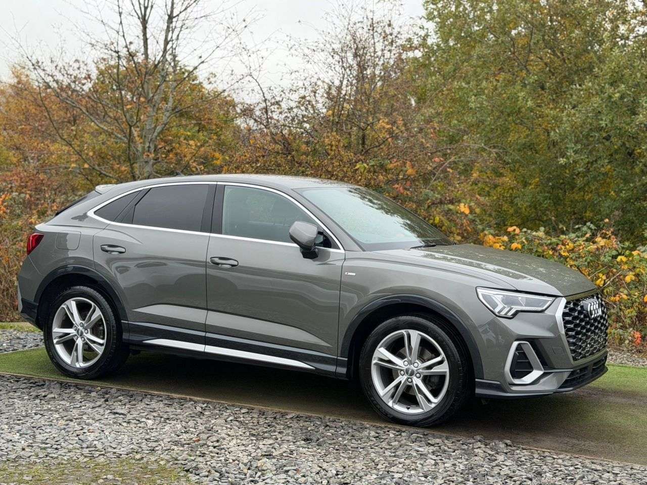 2020 AUDI Q3 2020 AUDI Q3