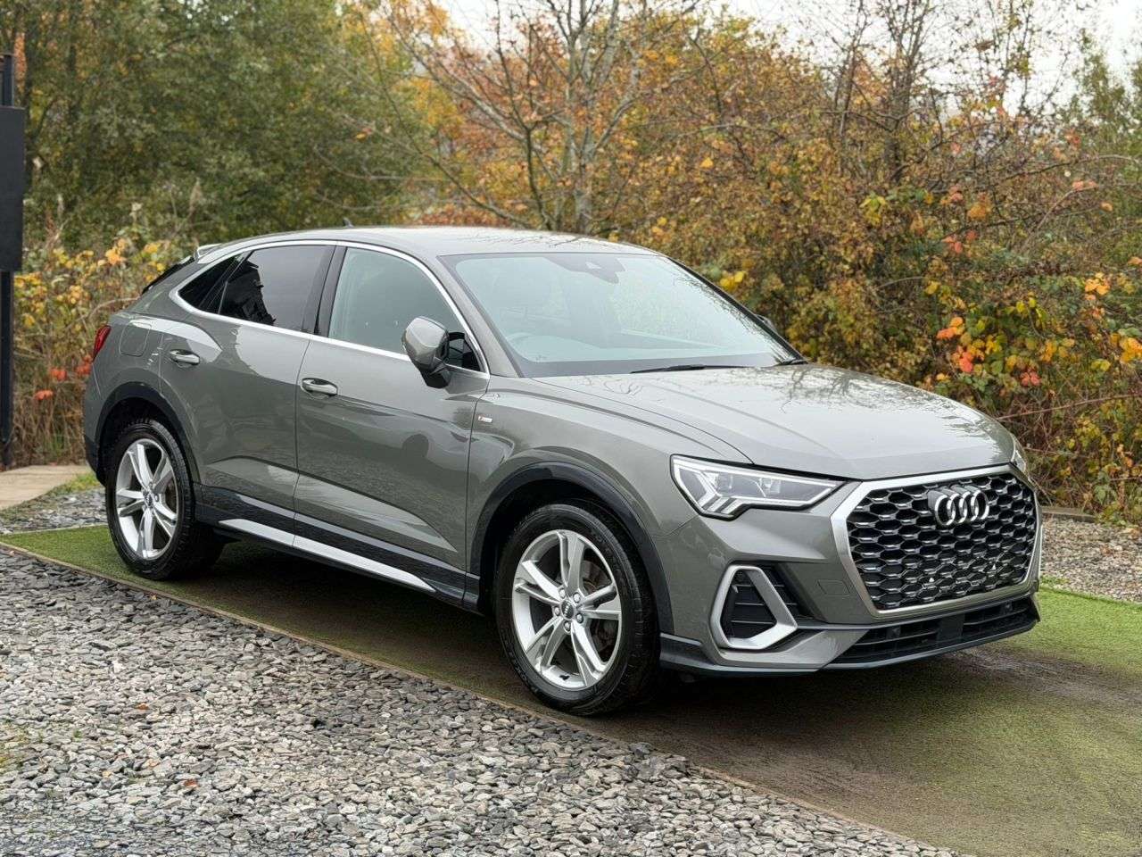 2020 AUDI Q3 2020 AUDI Q3